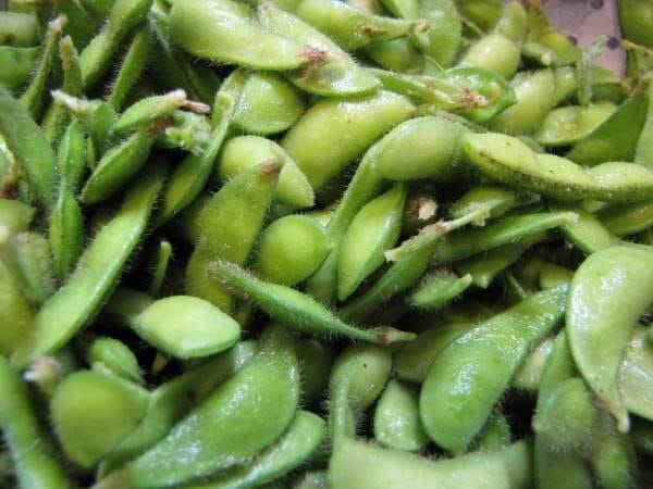 Seedpods harvested at Olinda, Maui - Credit: Forest & Kim Starr - Plants of Hawaii - Image licensed under a Creative Commons Attribution 3.0 License, permitting sharing and adaptation with attribution.