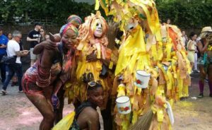 Londra Notting Hill Karnavalı Yatırım Vakfı tarafından düzenlenen, Avrupa’nın en büyük sokak festivali Notting Hill Karnavalı başladı.